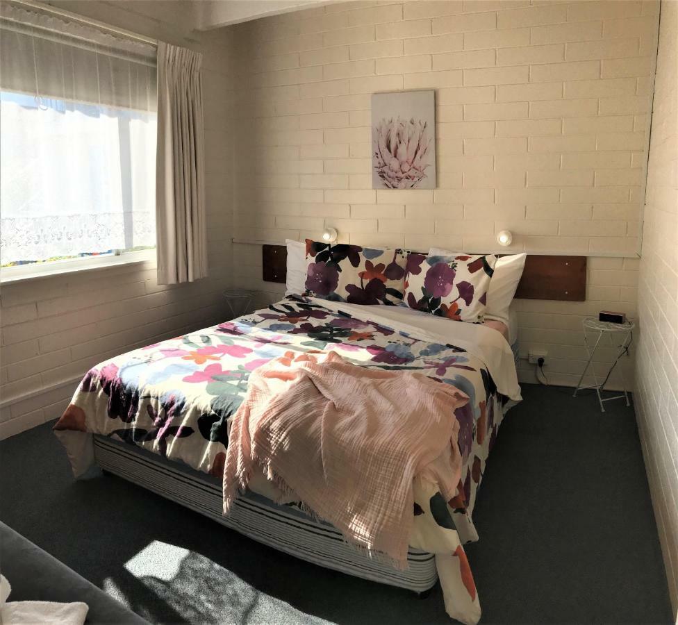 בייטמנס ביי Kon Tiki Apartments מראה חיצוני תמונה