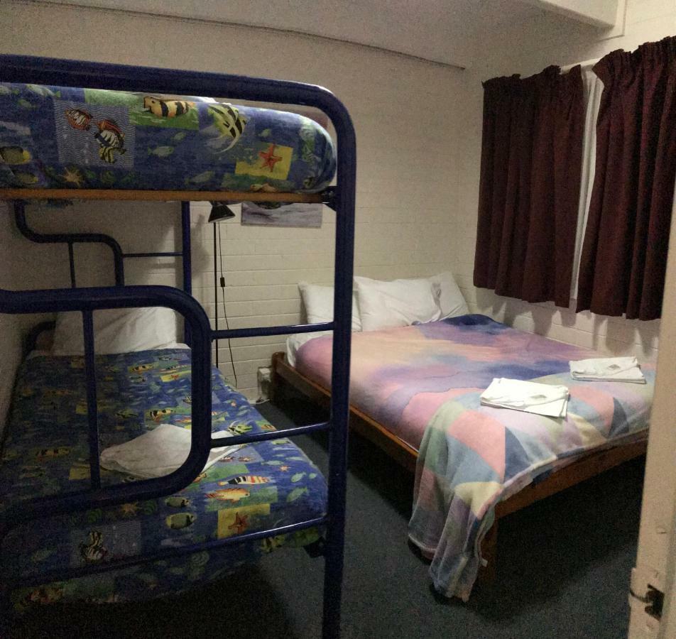 בייטמנס ביי Kon Tiki Apartments מראה חיצוני תמונה
