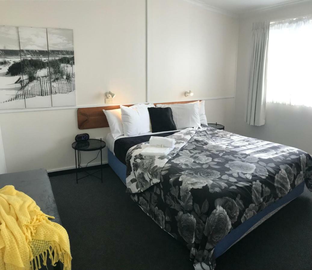 בייטמנס ביי Kon Tiki Apartments מראה חיצוני תמונה