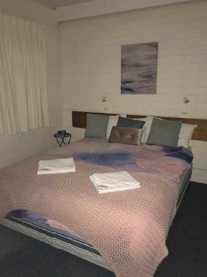 בייטמנס ביי Kon Tiki Apartments מראה חיצוני תמונה